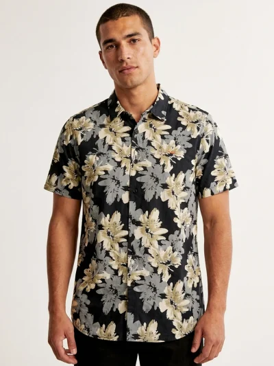Monochrome Floral Short-Sleeve Shirt